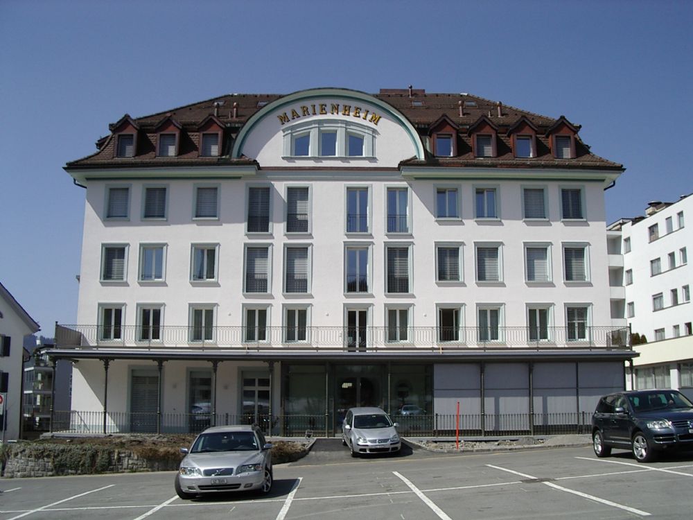 Mehrfamilienhäuser 12